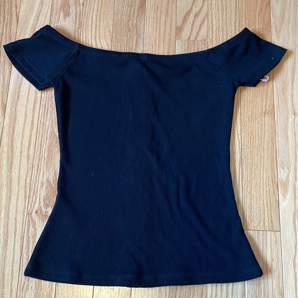 Guess - black short sleeve shirt xs - Picture 2 of 2